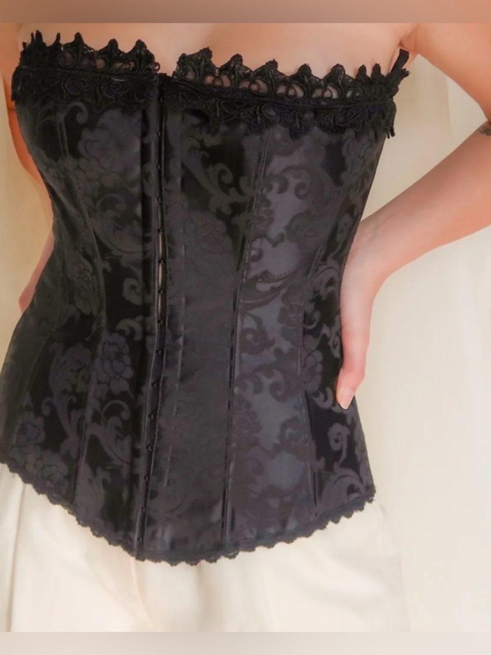 Vtg Frederick's of Hollywood Corset Bustier Top Sz 38 Lace Up style7000 Black .